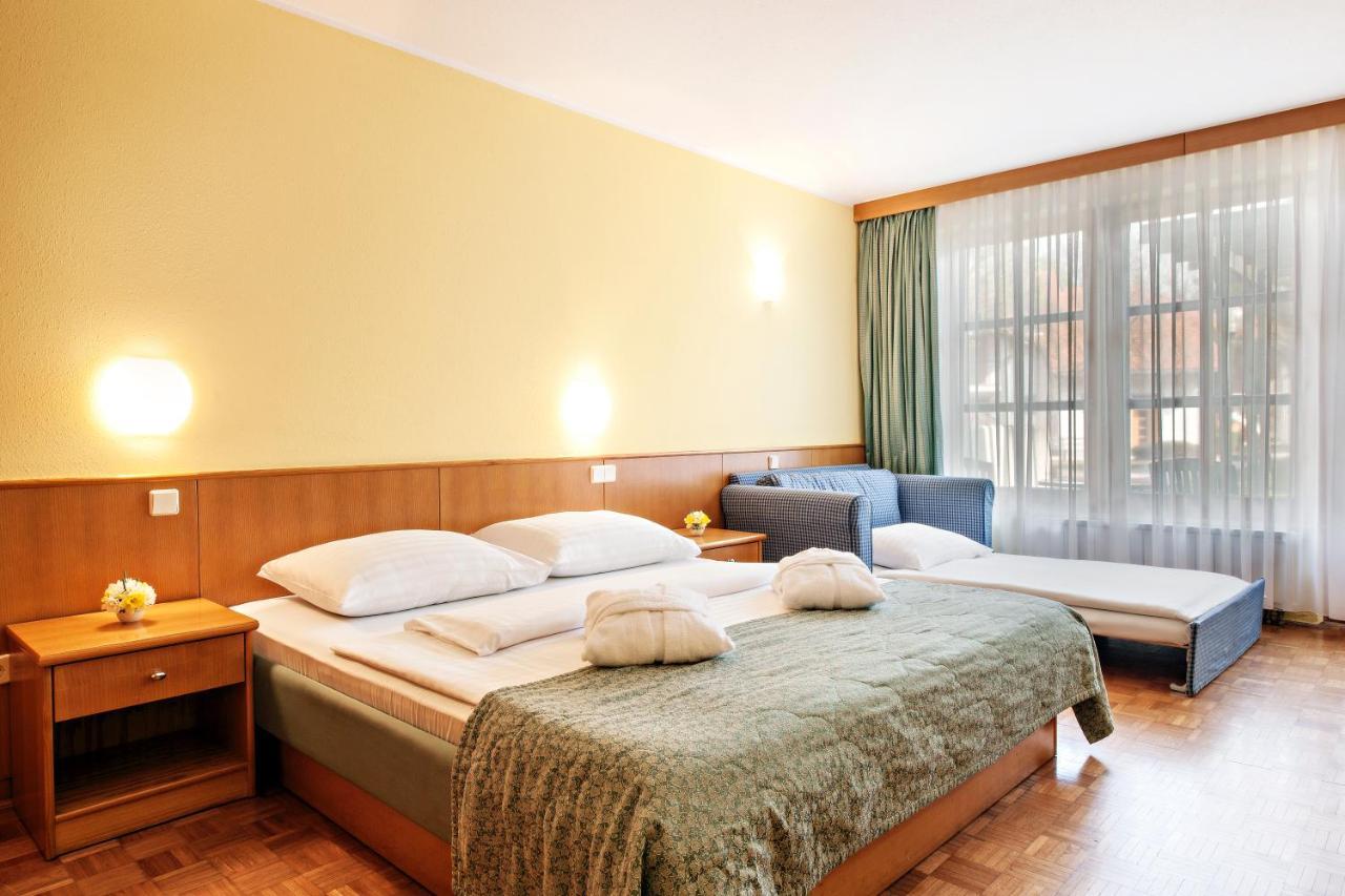 Terme Banovci - Hotelsko Naselje Zeleni Gaj מראה חיצוני תמונה